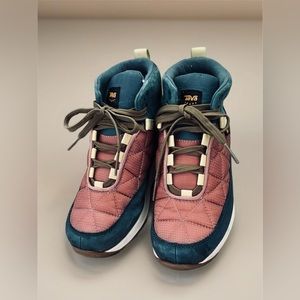 NEW TEVA Womens Teal ReEmber Wedge Hiking Boots US 7 EU 38
